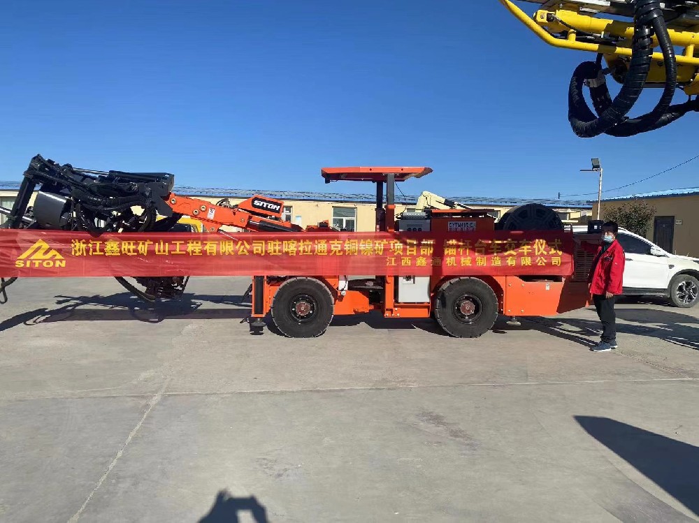 地下采矿装备，，，隧道凿岩台车，，，掘进钻车，，，地下工程设备案例-MG不朽情缘--官网-MG不朽情缘机械_掘进凿岩台车_混凝土湿喷台车_扒渣机-MG不朽情缘